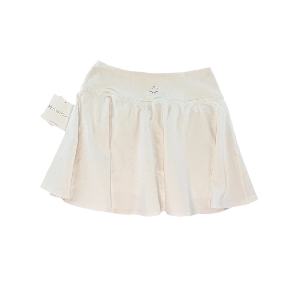 Beyond Yoga Pleated NWT XS White Lined Mini Tennis Skirt $88